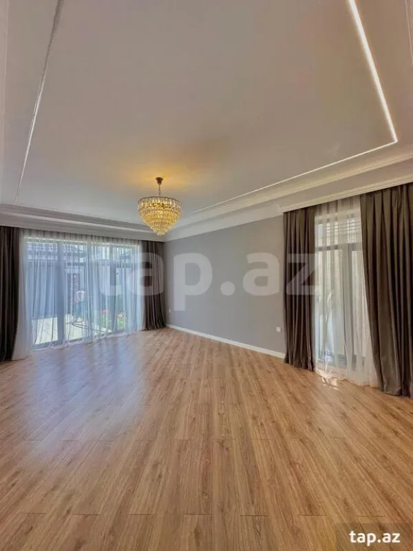 Satılır 4 otaqlı həyət evi