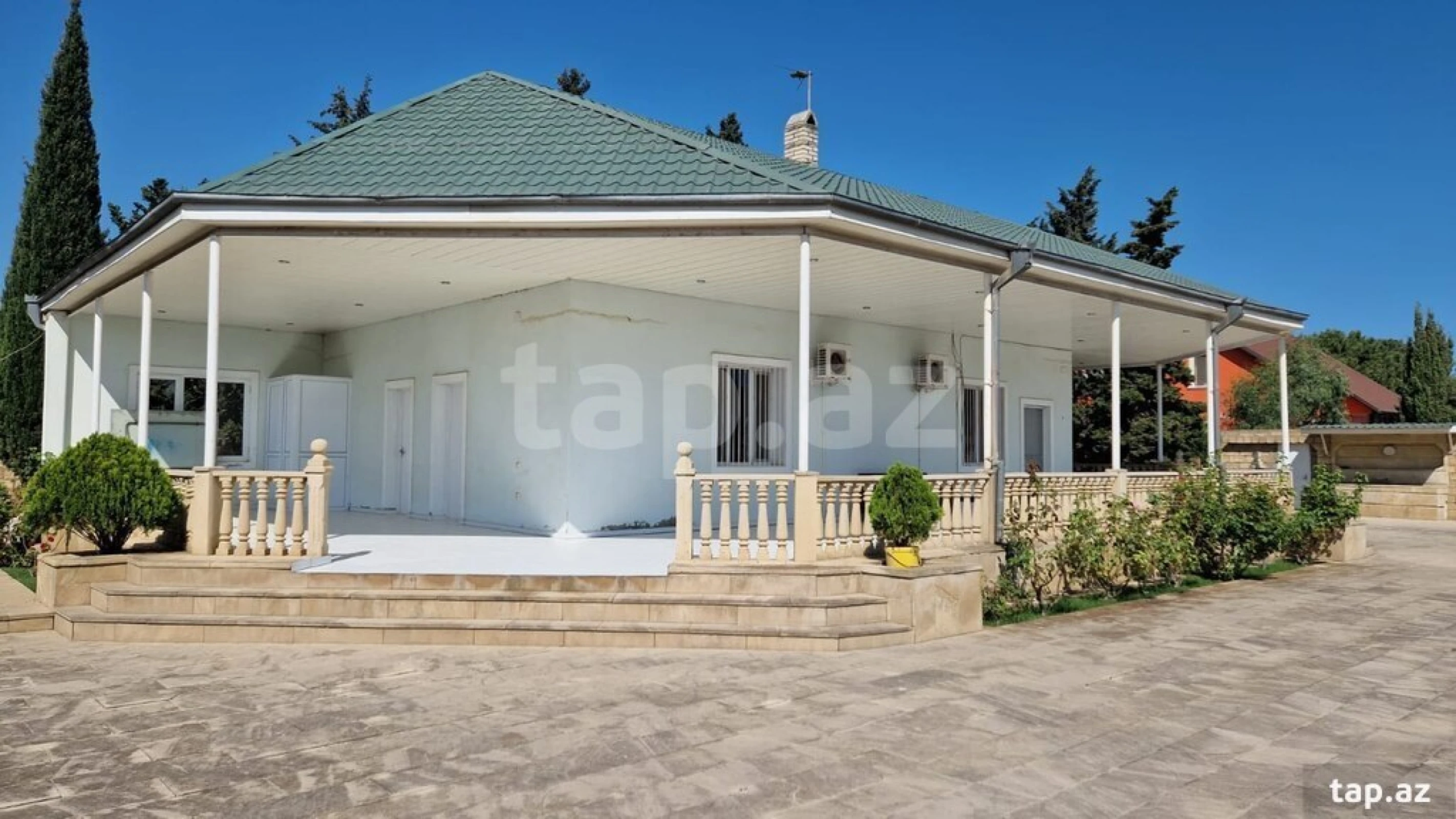 Satılır 4 otaqlı həyət evi 130 m²