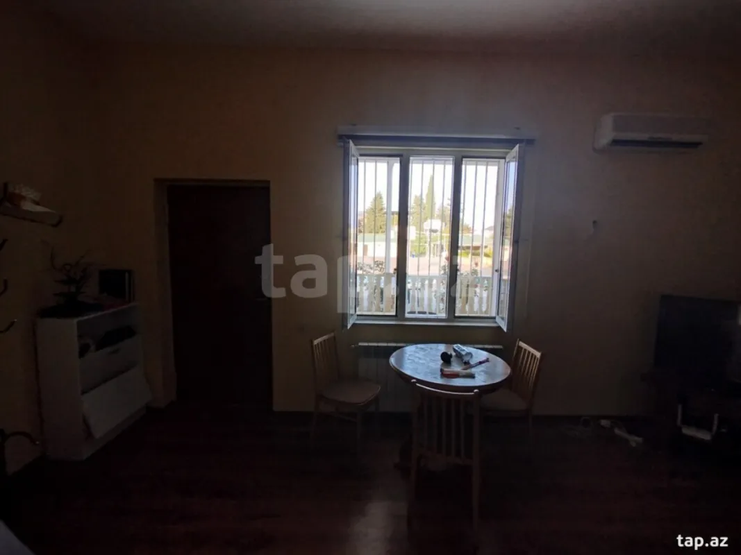 Satılır 4 otaqlı həyət evi 130 m²