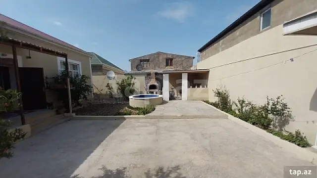 Satılır 4 otaqlı həyət evi 120 m²