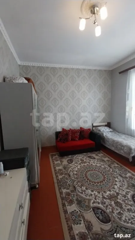 Satılır 4 otaqlı həyət evi 120 m²