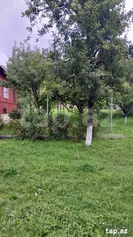 Satılır 3 otaqlı həyət evi