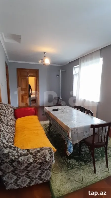 Satılır 3 otaqlı həyət evi