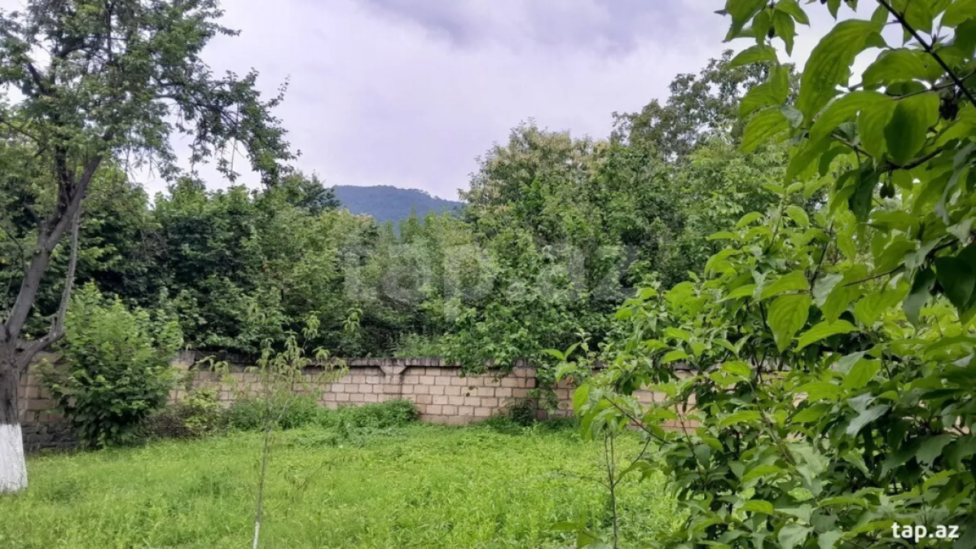 Satılır 3 otaqlı həyət evi