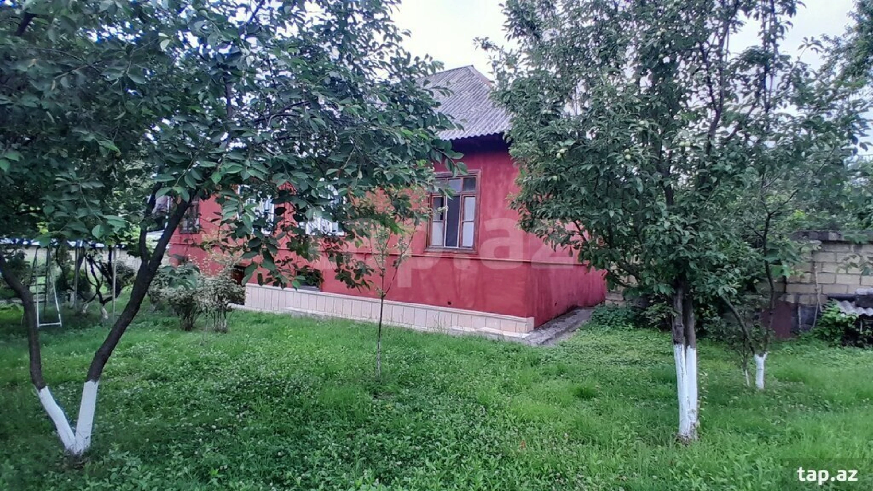 Satılır 3 otaqlı həyət evi