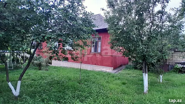 Satılır 3 otaqlı həyət evi