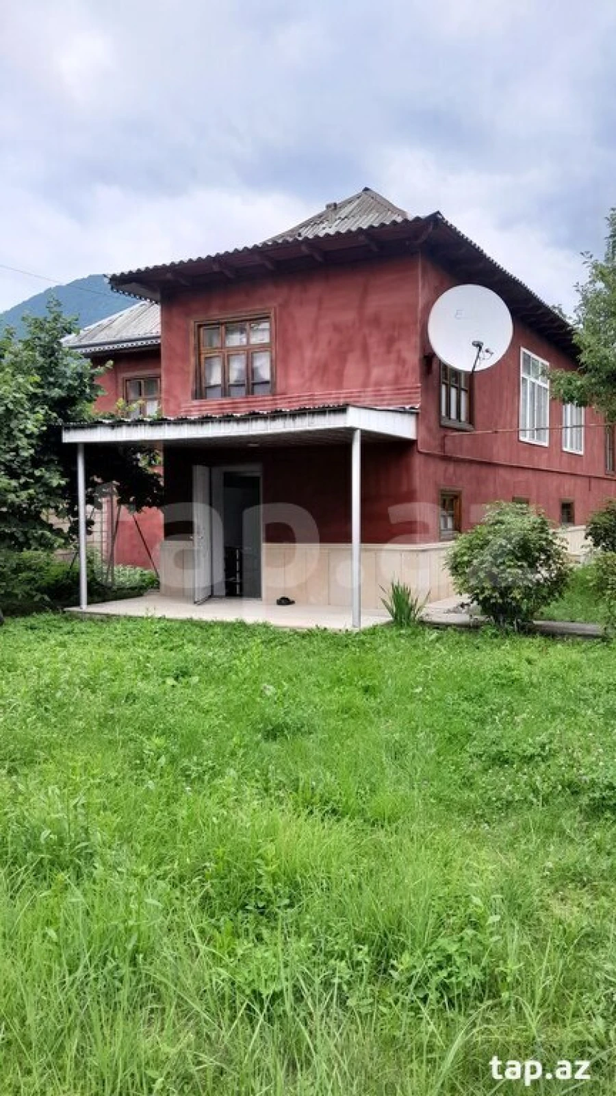 Satılır 3 otaqlı həyət evi