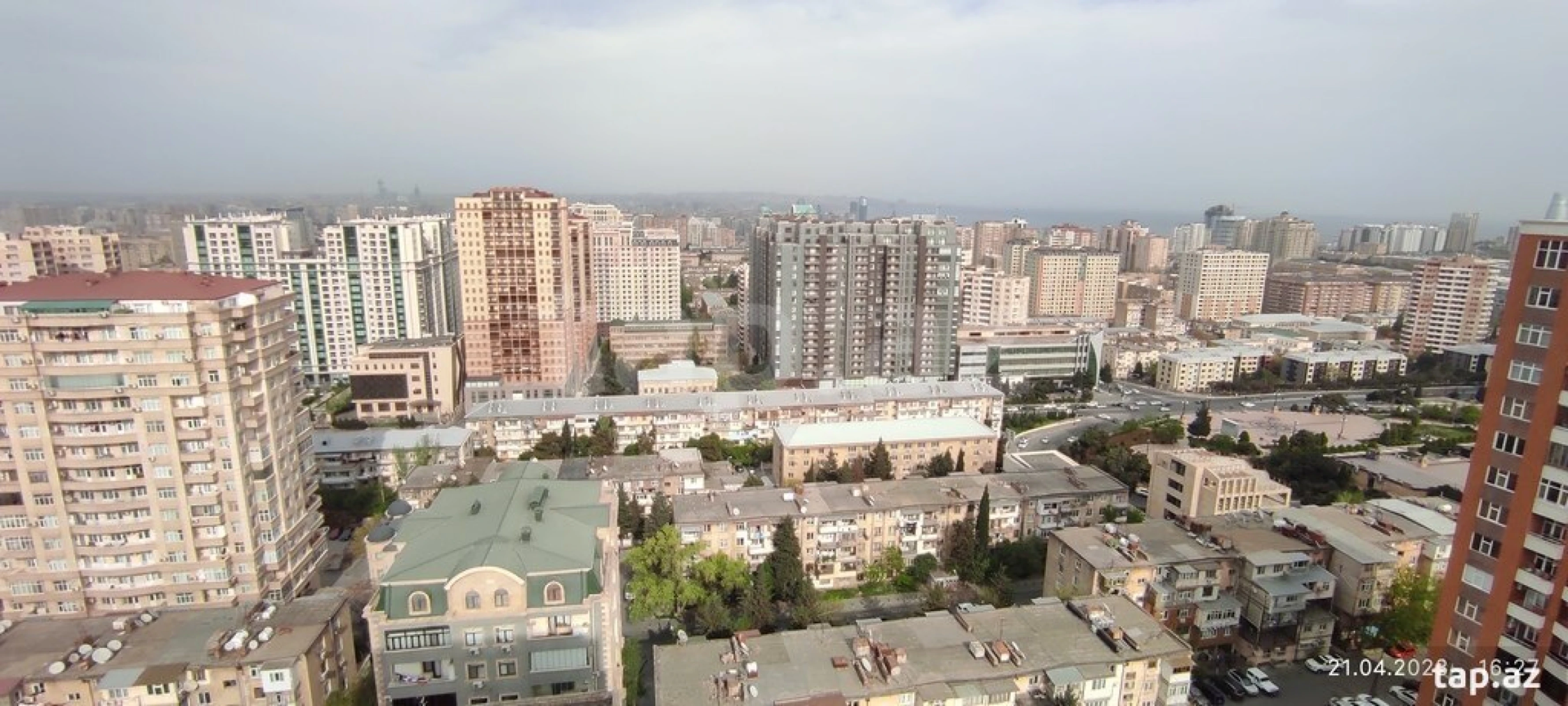 Kirayə verilir 2 otaqlı yeni tikili 93 m²