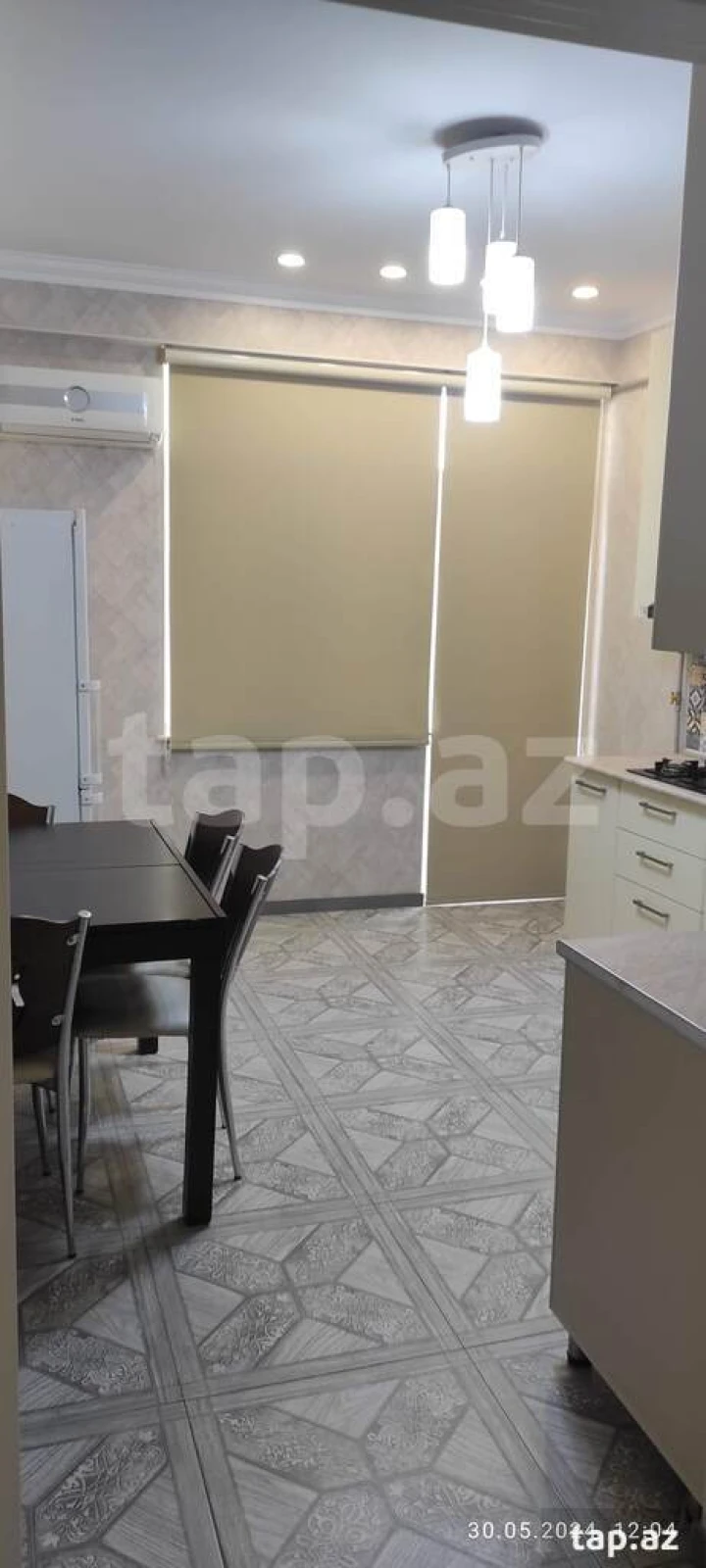 Kirayə verilir 2 otaqlı yeni tikili 93 m²