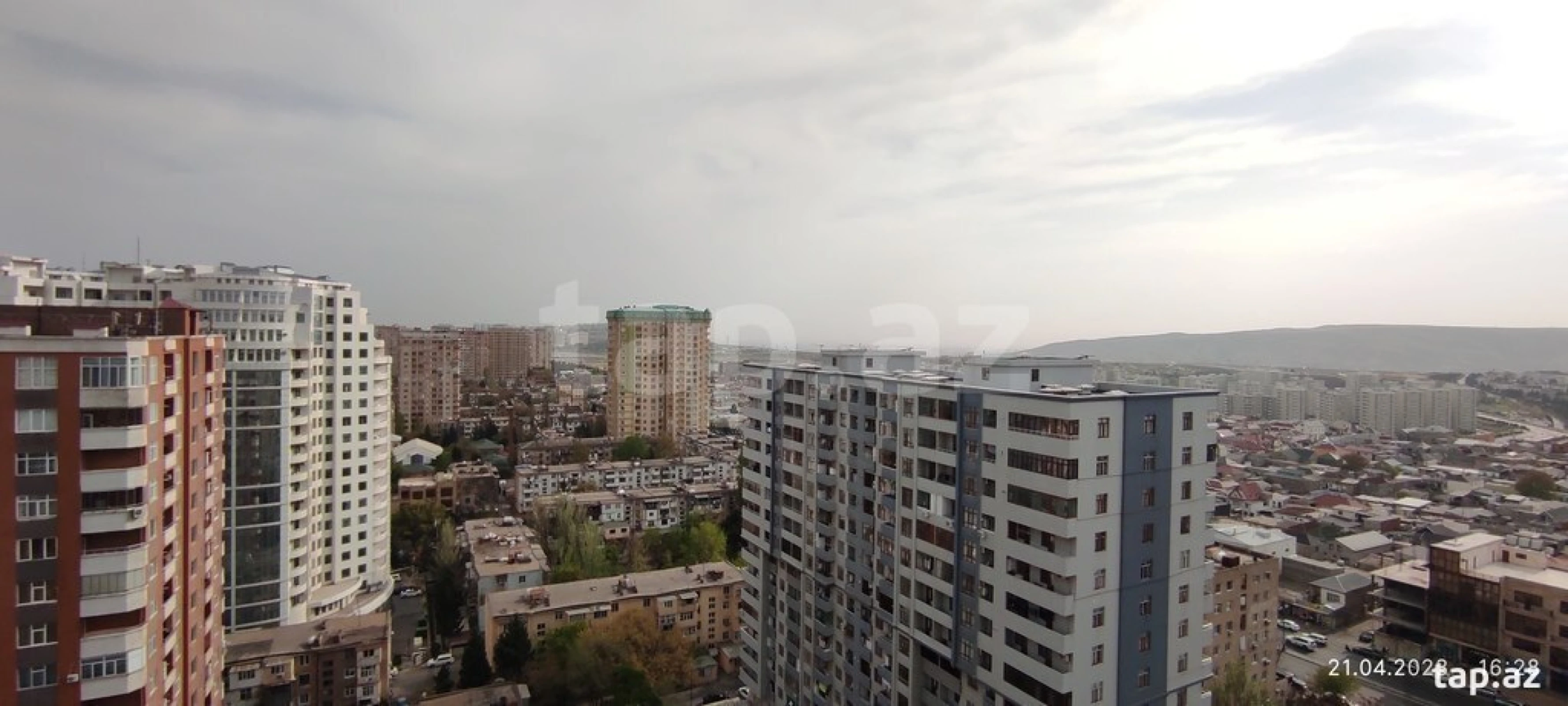Kirayə verilir 2 otaqlı yeni tikili 93 m²