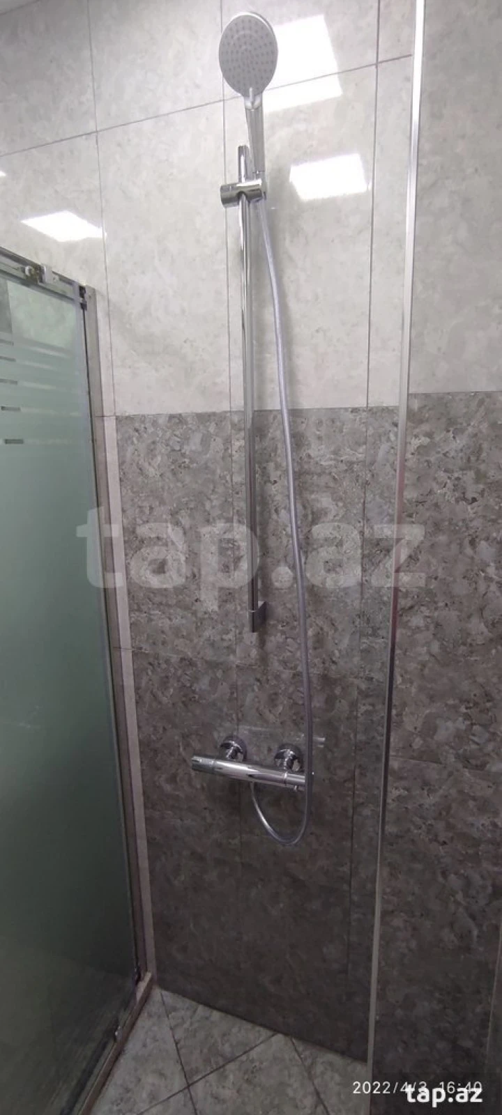 Kirayə verilir 2 otaqlı yeni tikili 93 m²