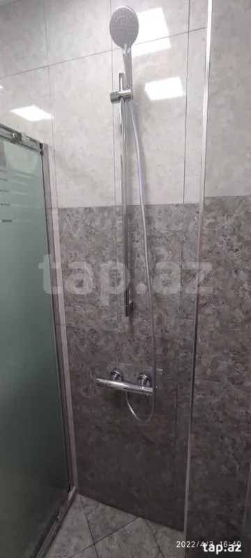 Kirayə verilir 2 otaqlı yeni tikili 93 m²