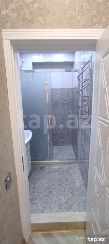 Kirayə verilir 2 otaqlı yeni tikili 93 m²