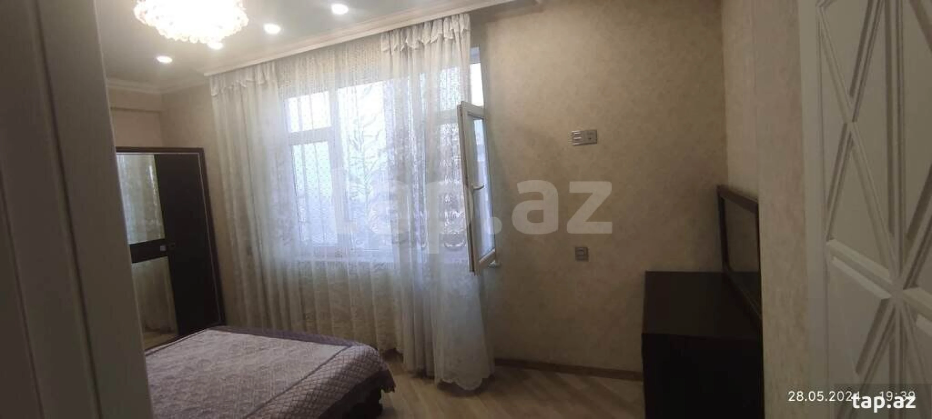 Kirayə verilir 2 otaqlı yeni tikili 93 m²