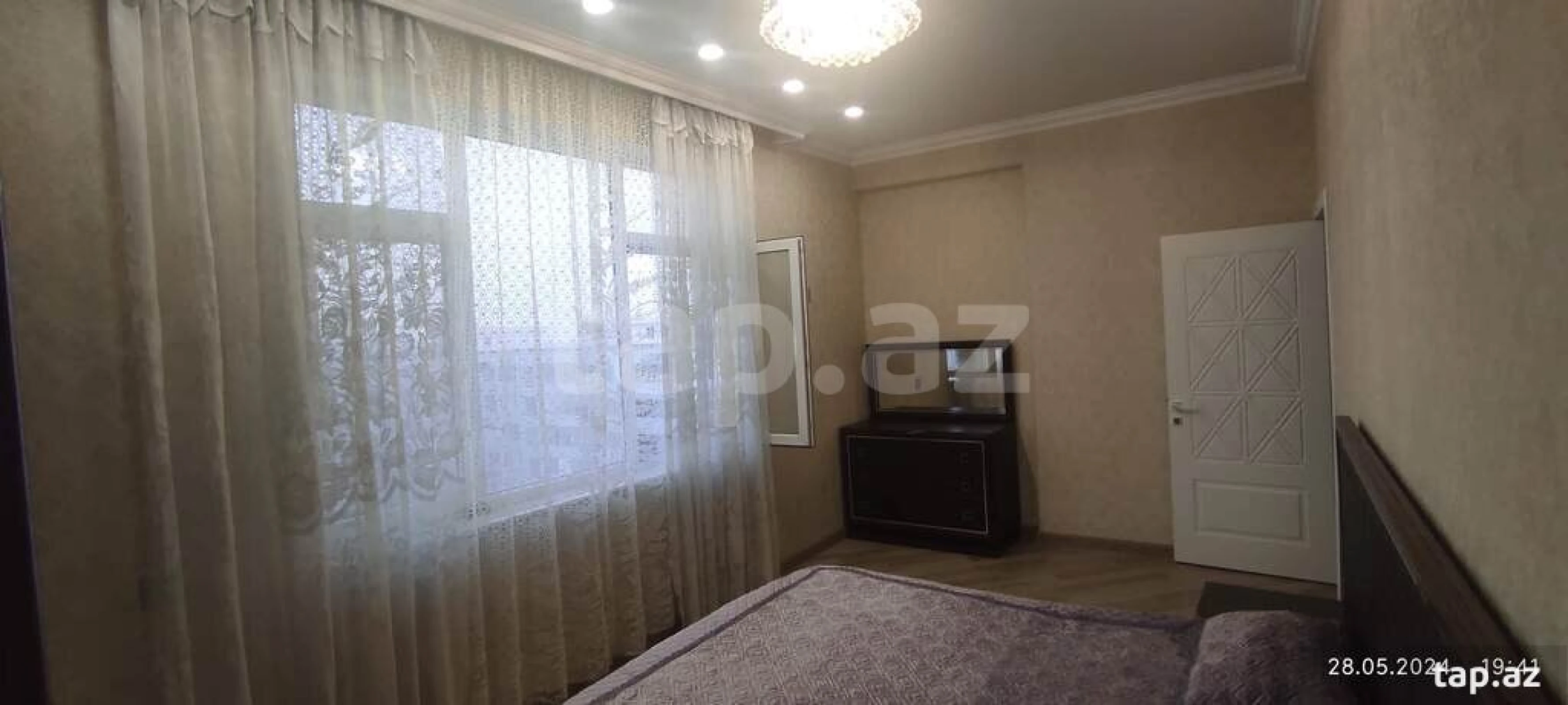 Kirayə verilir 2 otaqlı yeni tikili 93 m²