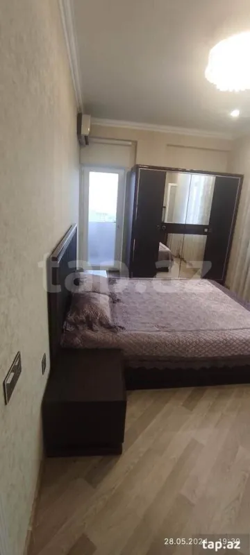 Kirayə verilir 2 otaqlı yeni tikili 93 m²