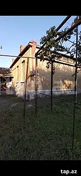 Satılır 6 otaqlı həyət evi