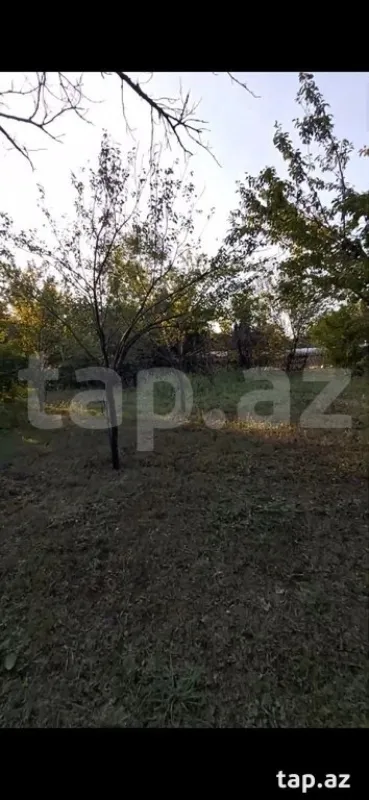 Satılır 6 otaqlı həyət evi