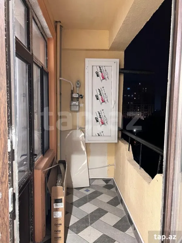 Kirayə verilir 3 otaqlı yeni tikili 80 m²