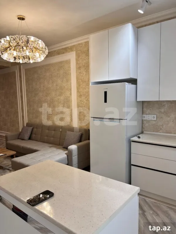 Kirayə verilir 3 otaqlı yeni tikili 80 m²