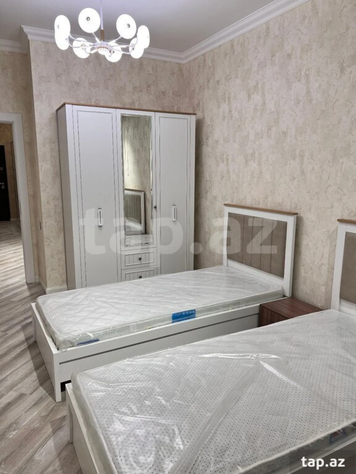 Kirayə verilir 3 otaqlı yeni tikili 80 m²