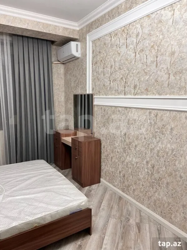 Kirayə verilir 3 otaqlı yeni tikili 80 m²