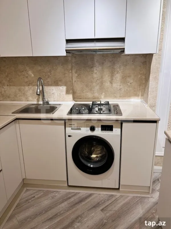 Kirayə verilir 3 otaqlı yeni tikili 80 m²