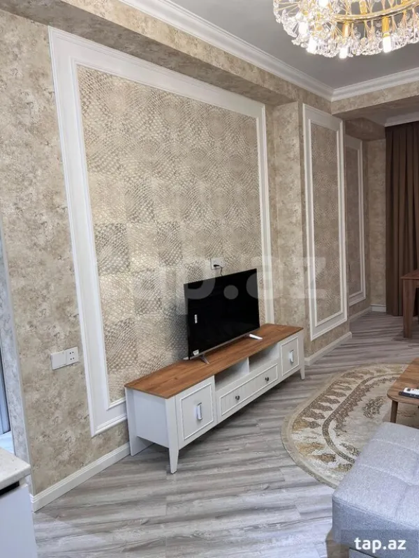 Kirayə verilir 3 otaqlı yeni tikili 80 m²
