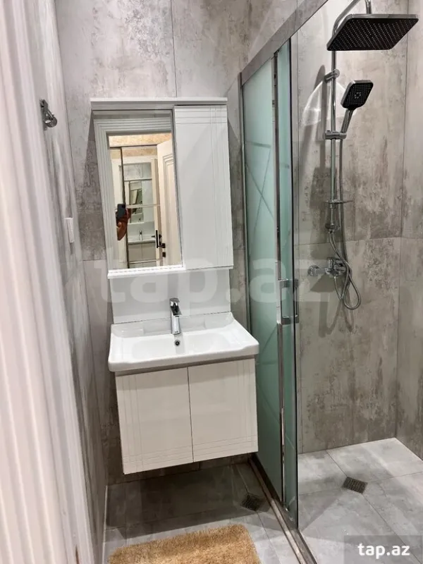 Kirayə verilir 3 otaqlı yeni tikili 80 m²