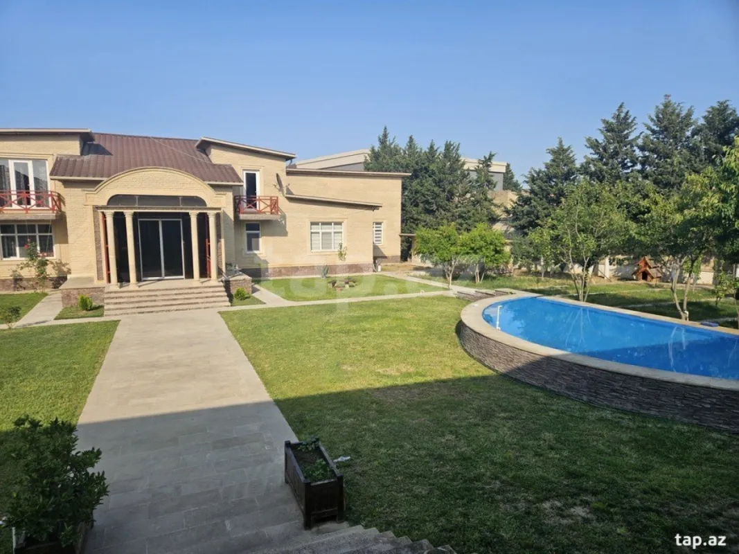 Kirayə verilir 7 otaqlı həyət evi
