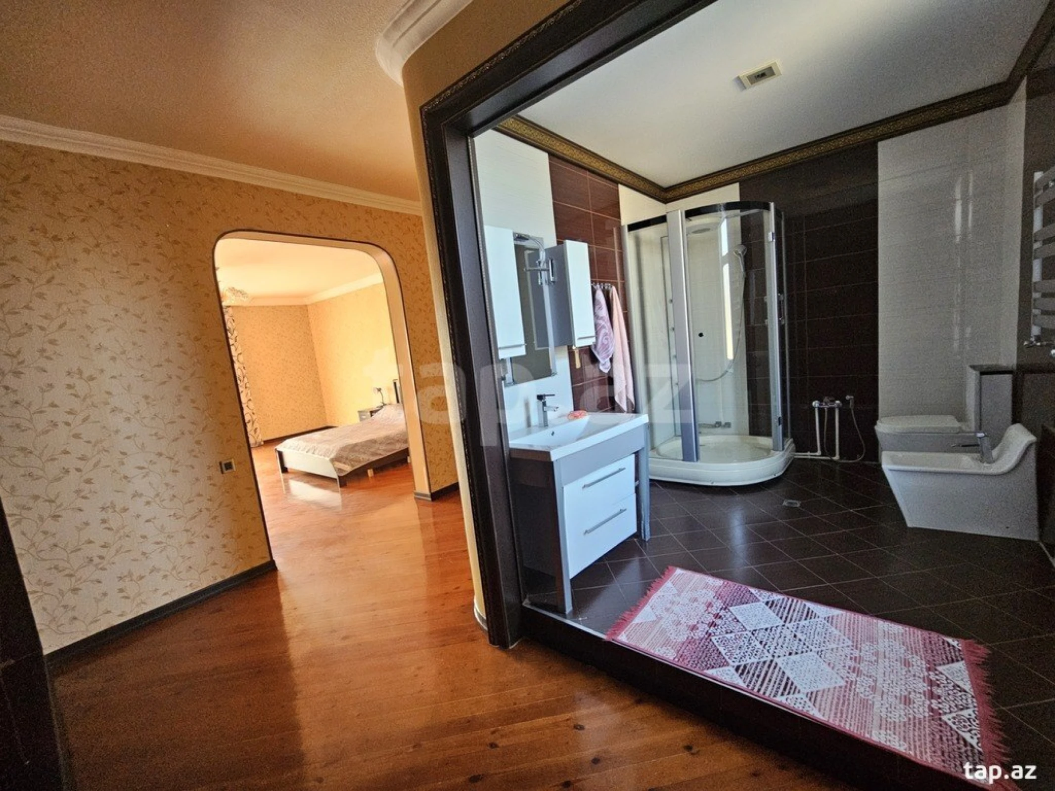 Kirayə verilir 7 otaqlı həyət evi