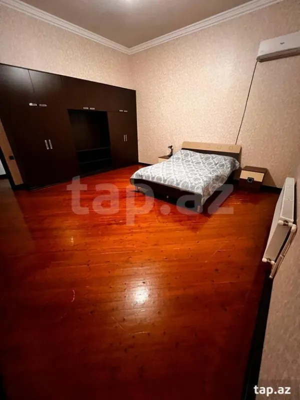 Kirayə verilir 7 otaqlı həyət evi