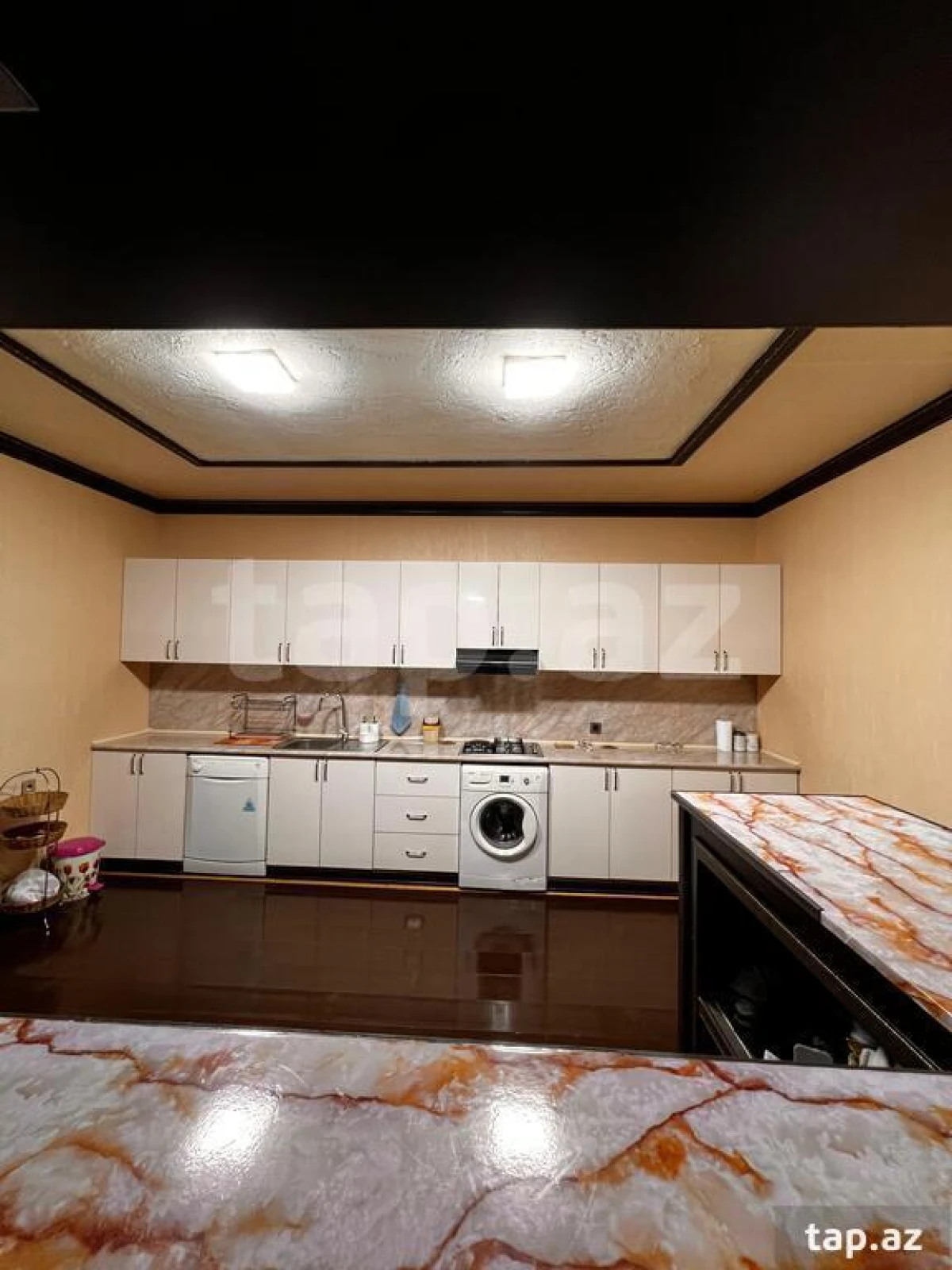 Kirayə verilir 7 otaqlı həyət evi