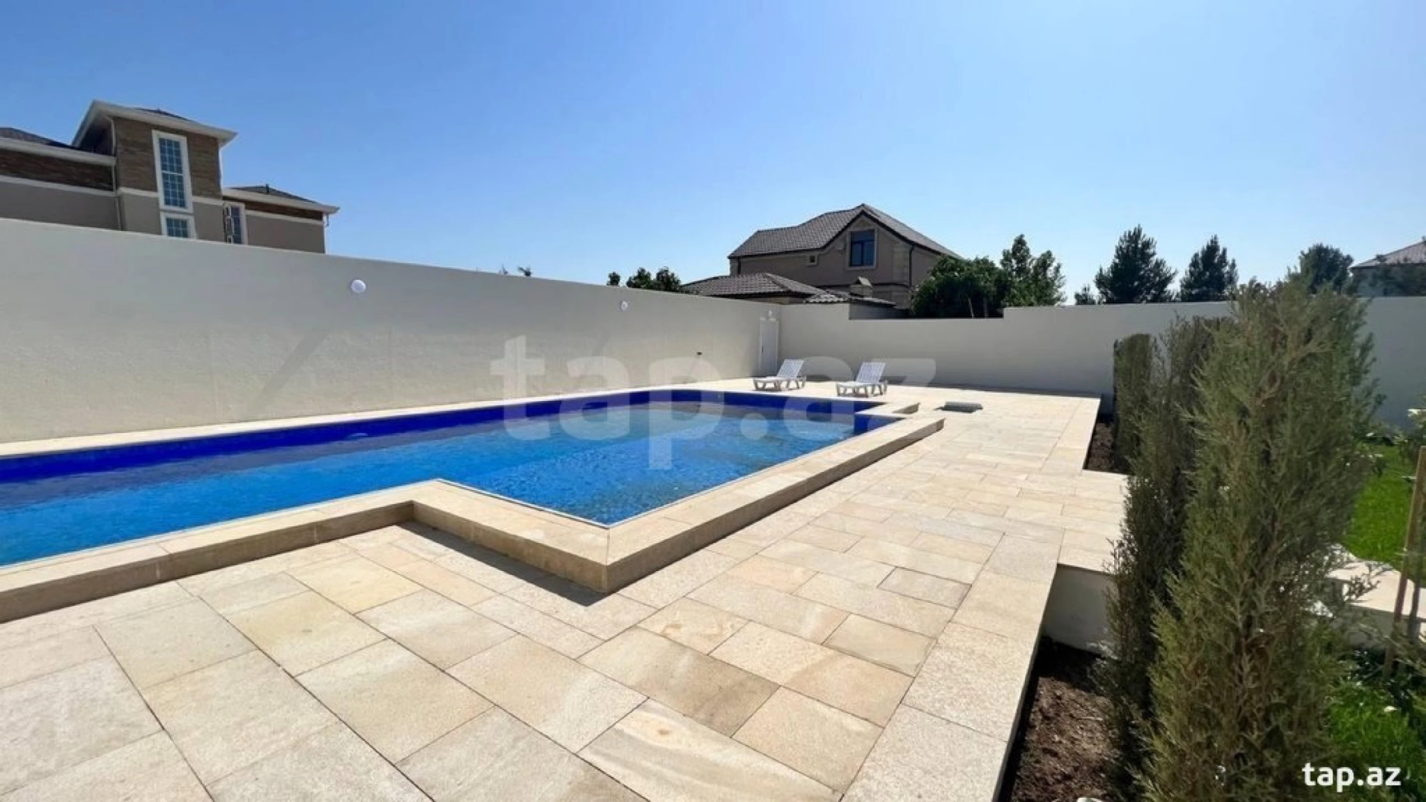 Kirayə verilir 6 otaqlı həyət evi