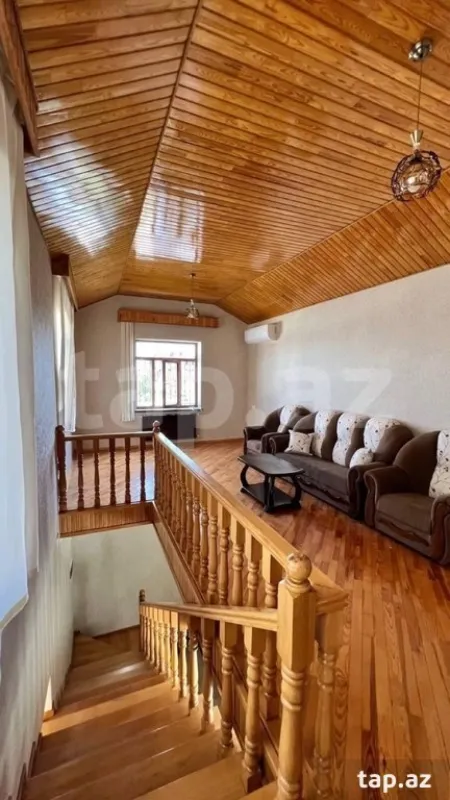 Kirayə verilir 6 otaqlı həyət evi