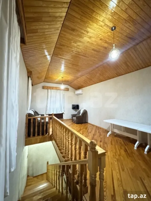 Kirayə verilir 6 otaqlı həyət evi