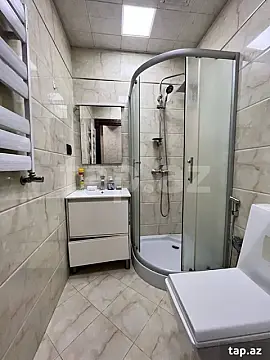 Kirayə verilir 3 otaqlı yeni tikili 100 m²