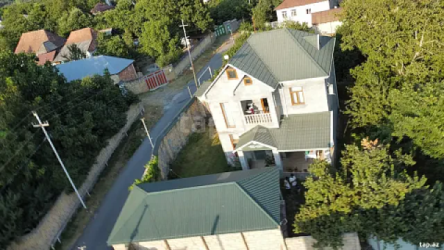 Kirayə verilir 2 otaqlı həyət evi 150 m² — Qəbələ 2 otaq 150.00 m²