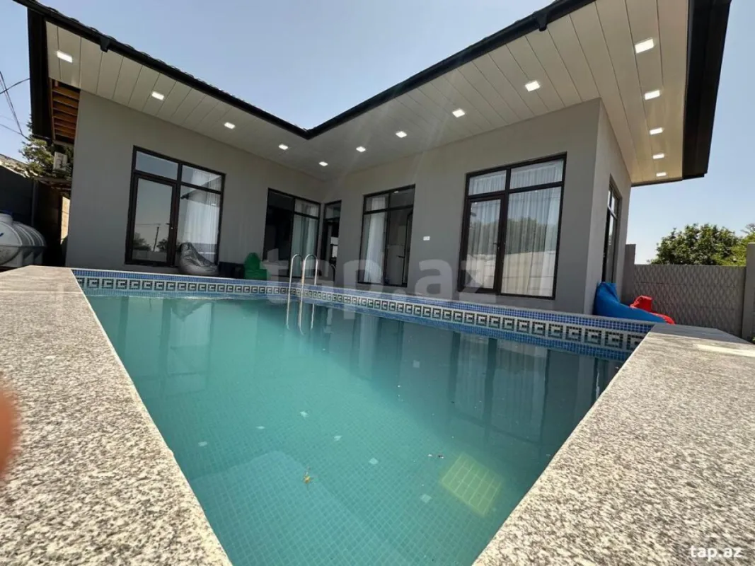 Satılır 4 otaqlı həyət evi