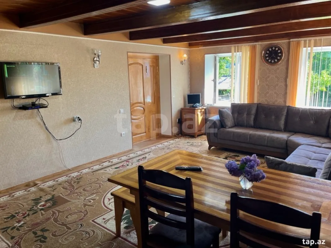 Kirayə verilir 4 otaqlı həyət evi