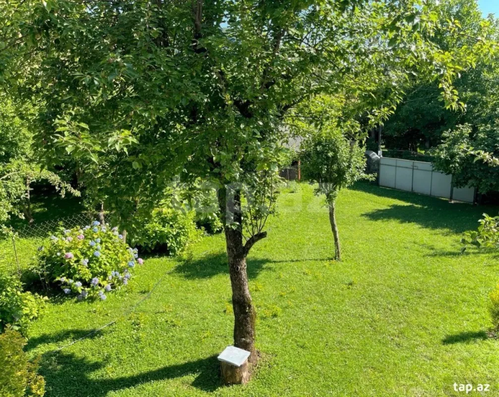 Kirayə verilir 4 otaqlı həyət evi