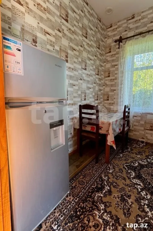 Kirayə verilir 4 otaqlı həyət evi