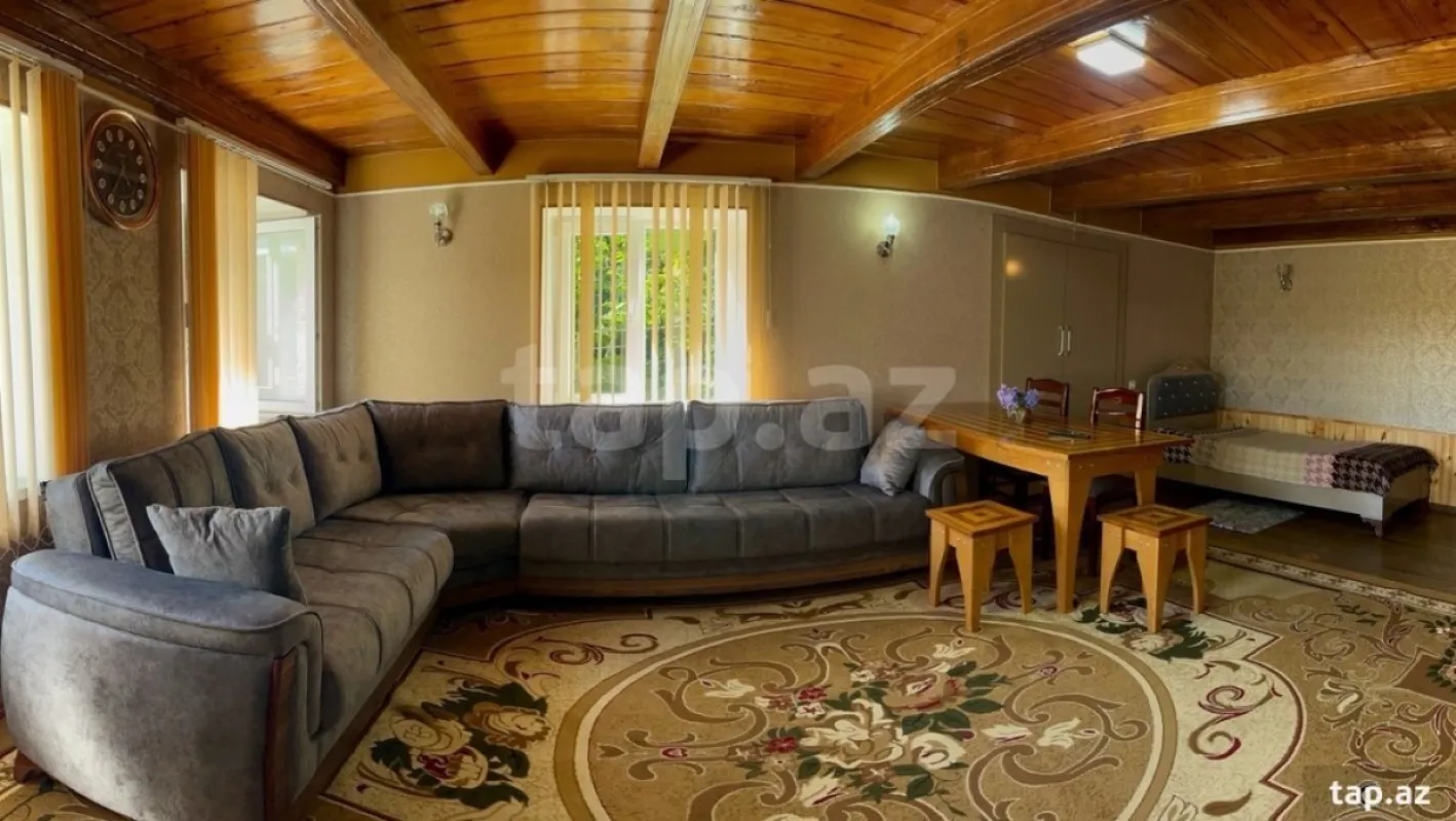 Kirayə verilir 4 otaqlı həyət evi