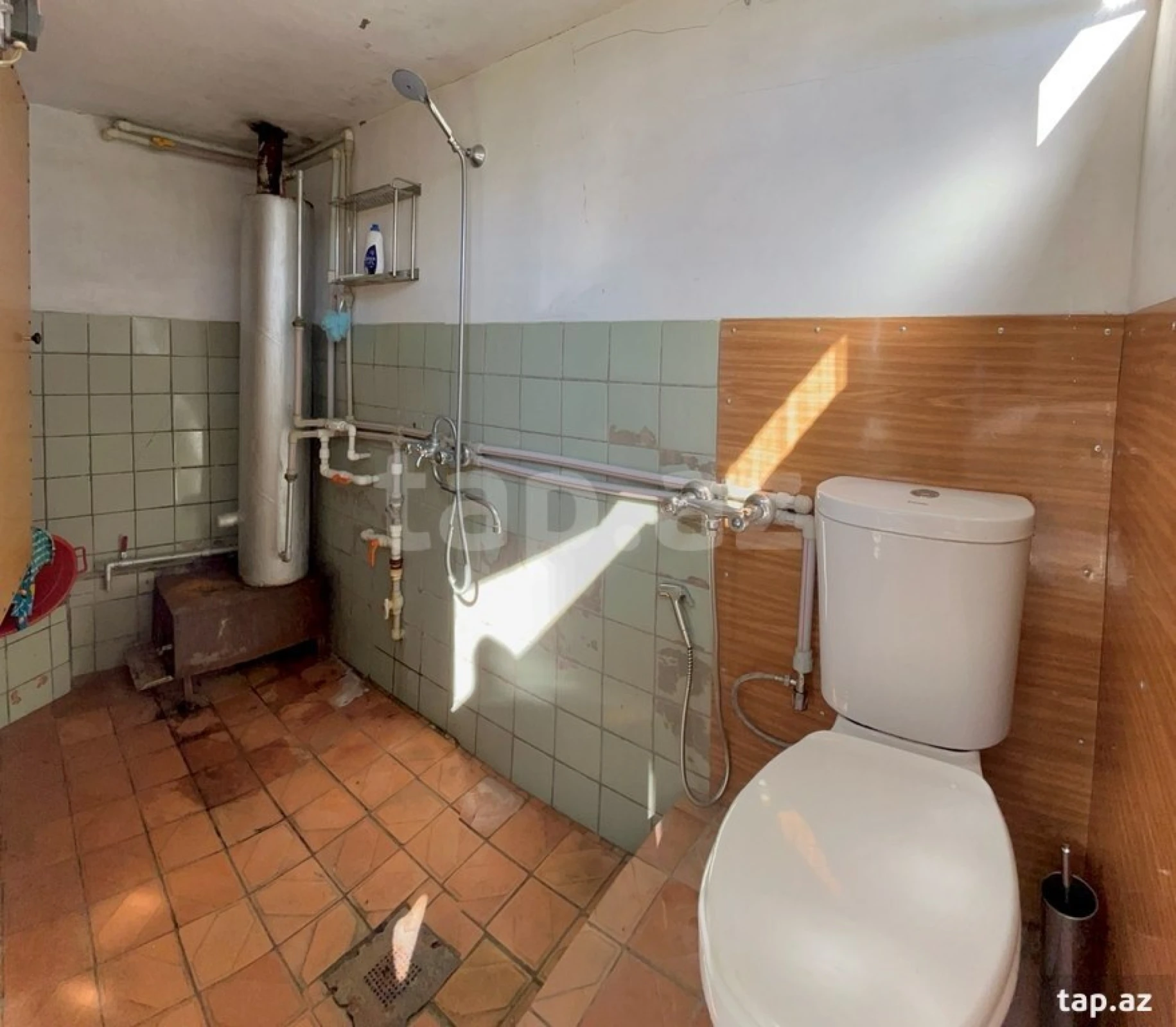 Kirayə verilir 4 otaqlı həyət evi