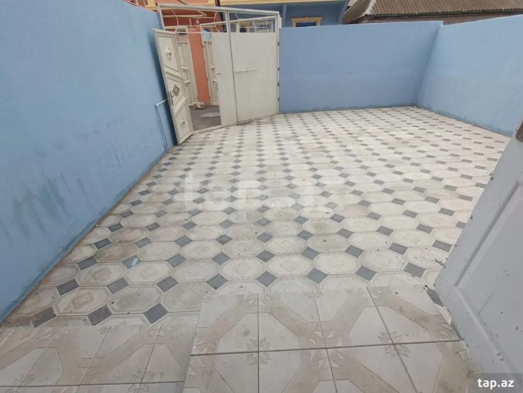 Satılır 4 otaqlı həyət evi