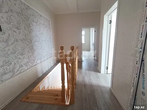 Satılır 4 otaqlı həyət evi