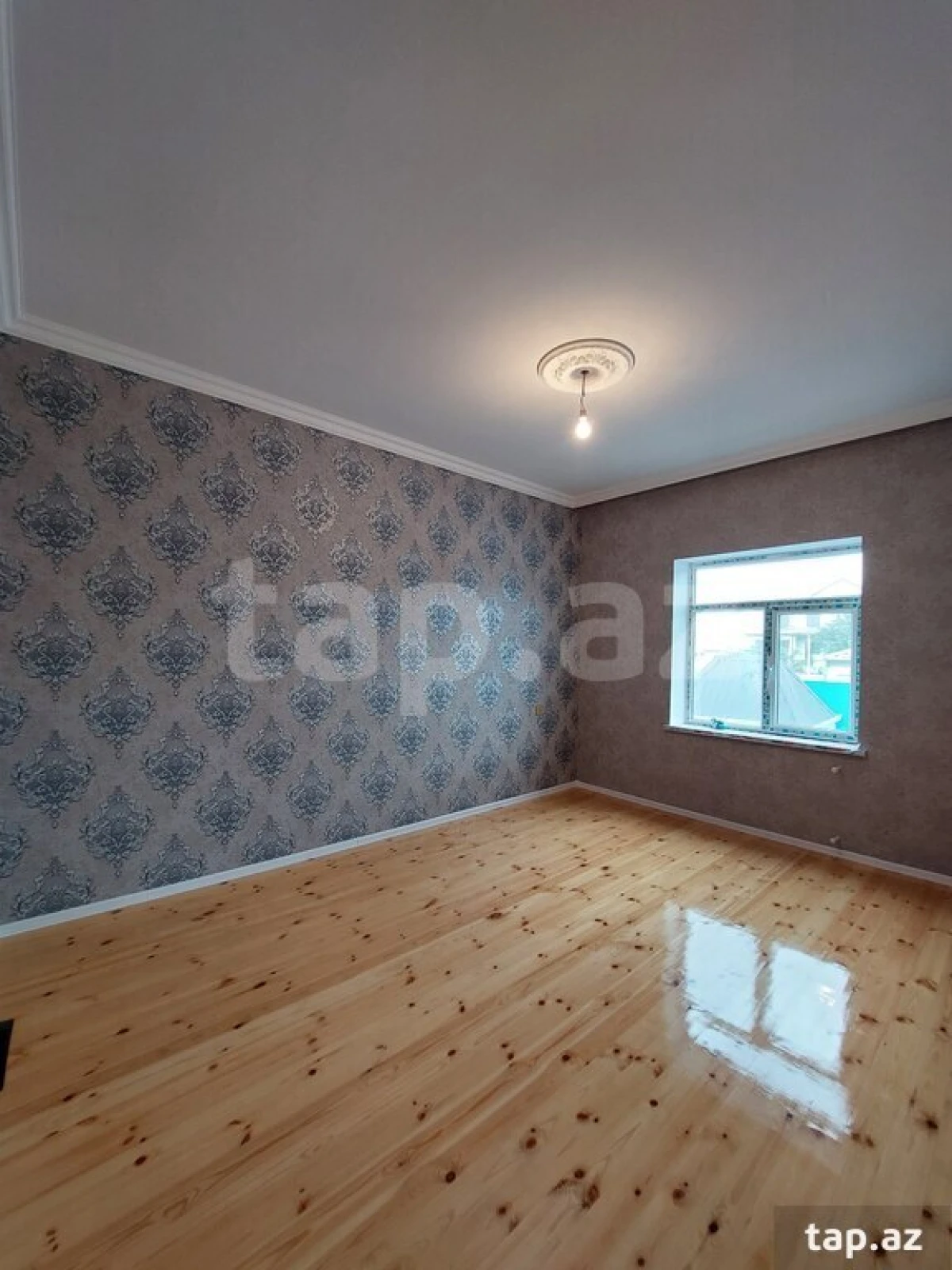 Satılır 4 otaqlı həyət evi 400 m²