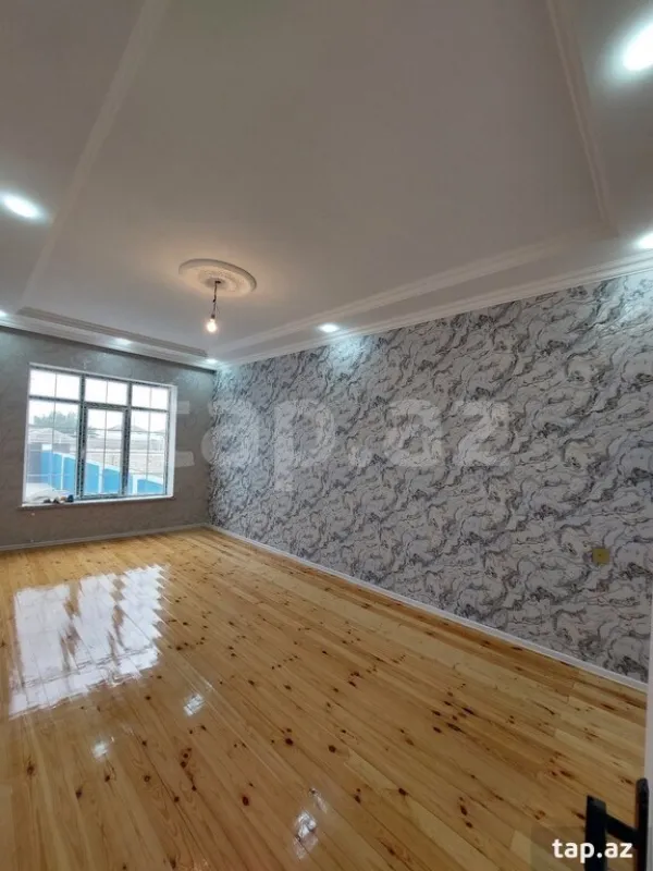 Satılır 4 otaqlı həyət evi 400 m²