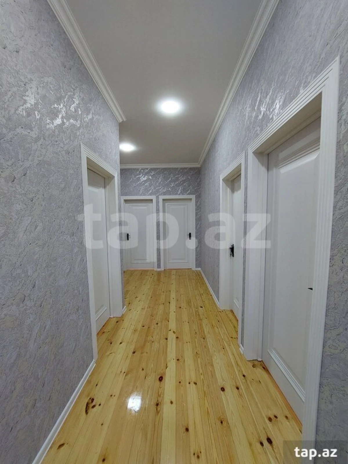 Satılır 4 otaqlı həyət evi 400 m²