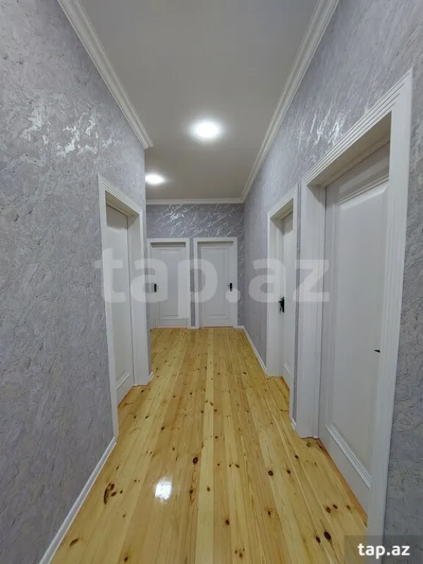 Satılır 4 otaqlı həyət evi 400 m²